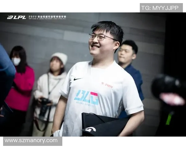 热议RNG在英雄联盟S15赛季的技术变革与战术创新分析